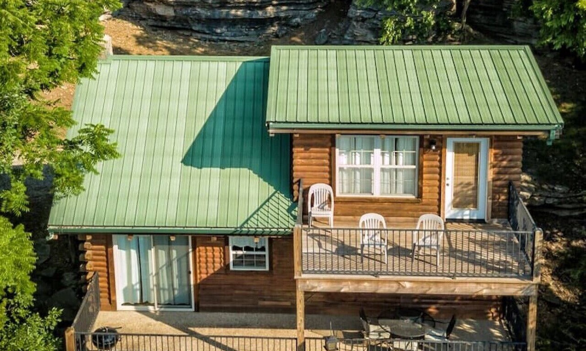 Garfield Cabin | Kenzy’s Wiilderness Lake View Cabin