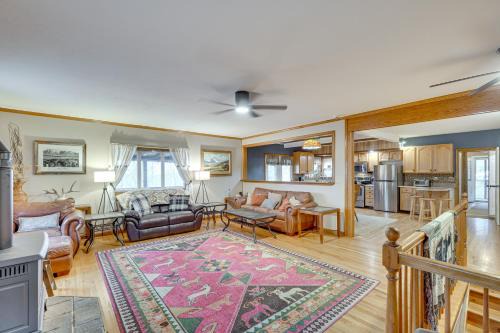 Bakerton House | Knoxville Home: On-Site Hiking & Outdoor Kitchen!