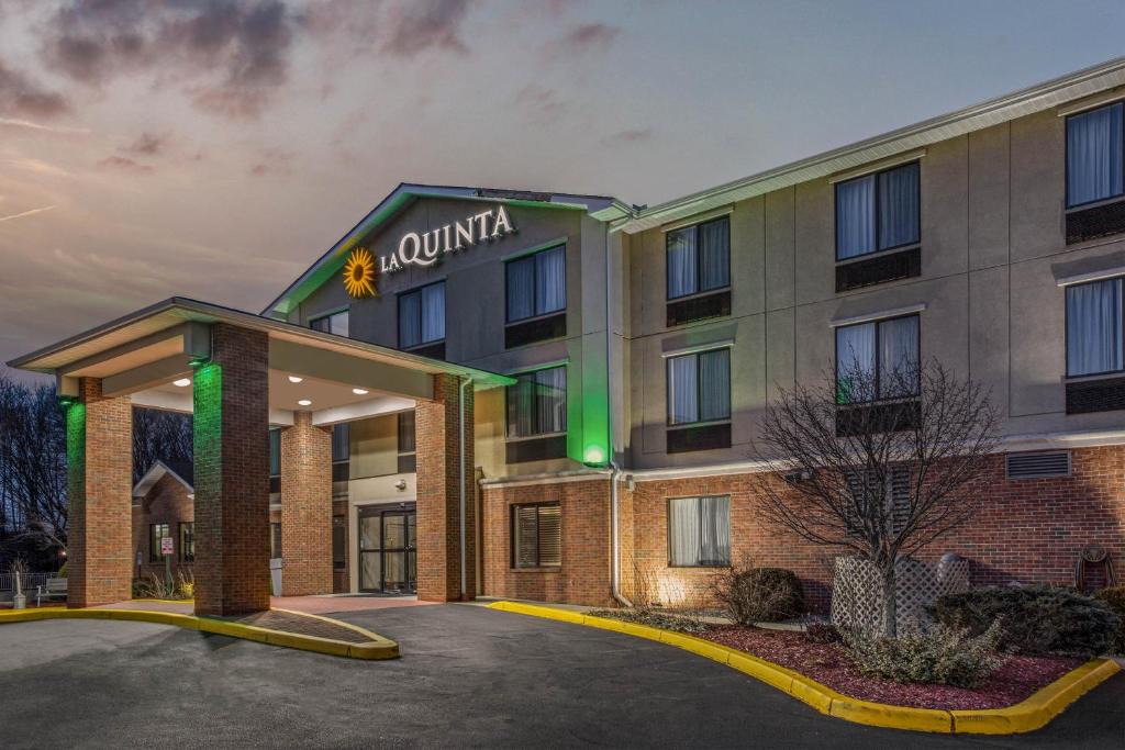 Plainfield Hotel | La Quinta by Wyndham Norwich-Plainfield-Casino