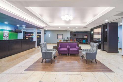 Tulsa Hotel | La Quinta by Wyndham Tulsa Airport/Expo Square