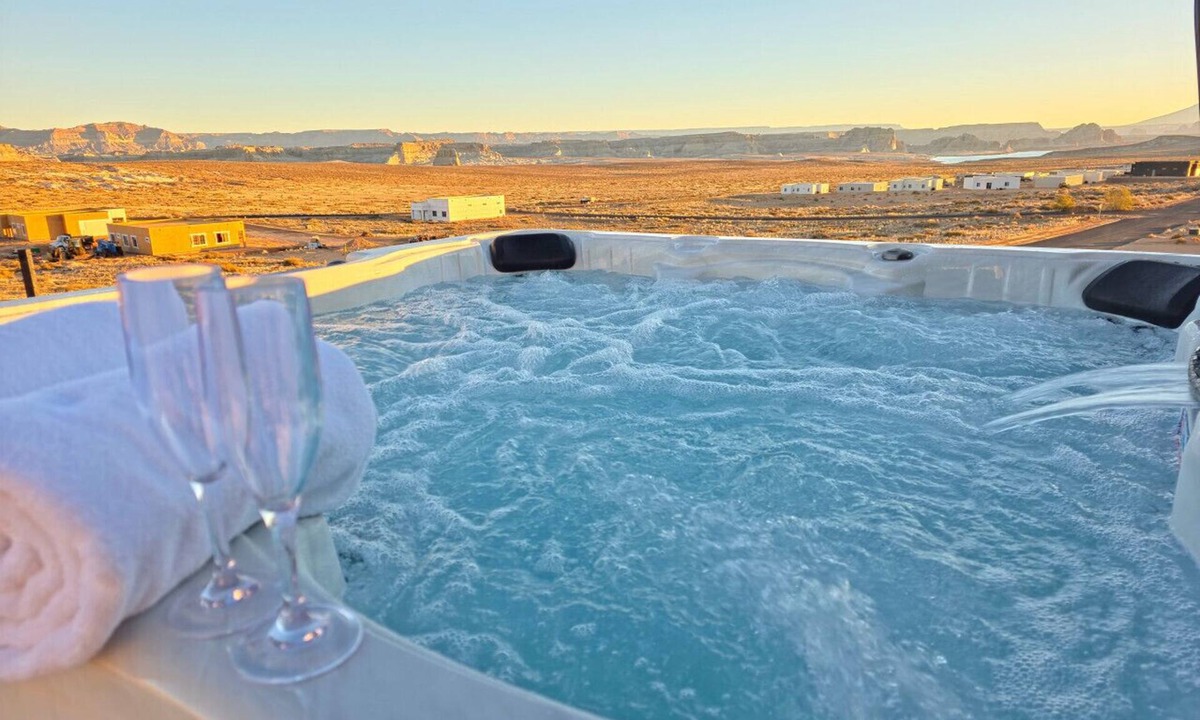 Greenehaven House | Lake Powell Views, Hot Tub, Game Room, Kayaks
