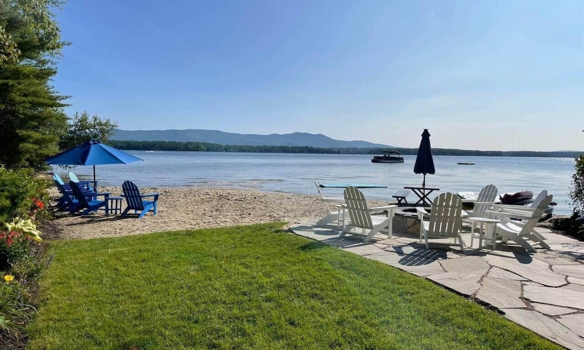 Meredith Cabin | Lake Winnipesaukee - Meredith Lakefront Cottage