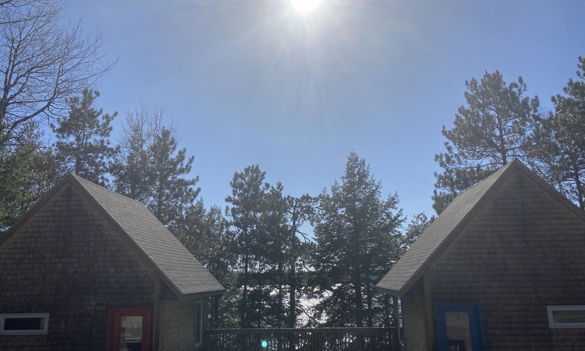 Charlotte Cottage | Lakefront Cottage on Round Pond