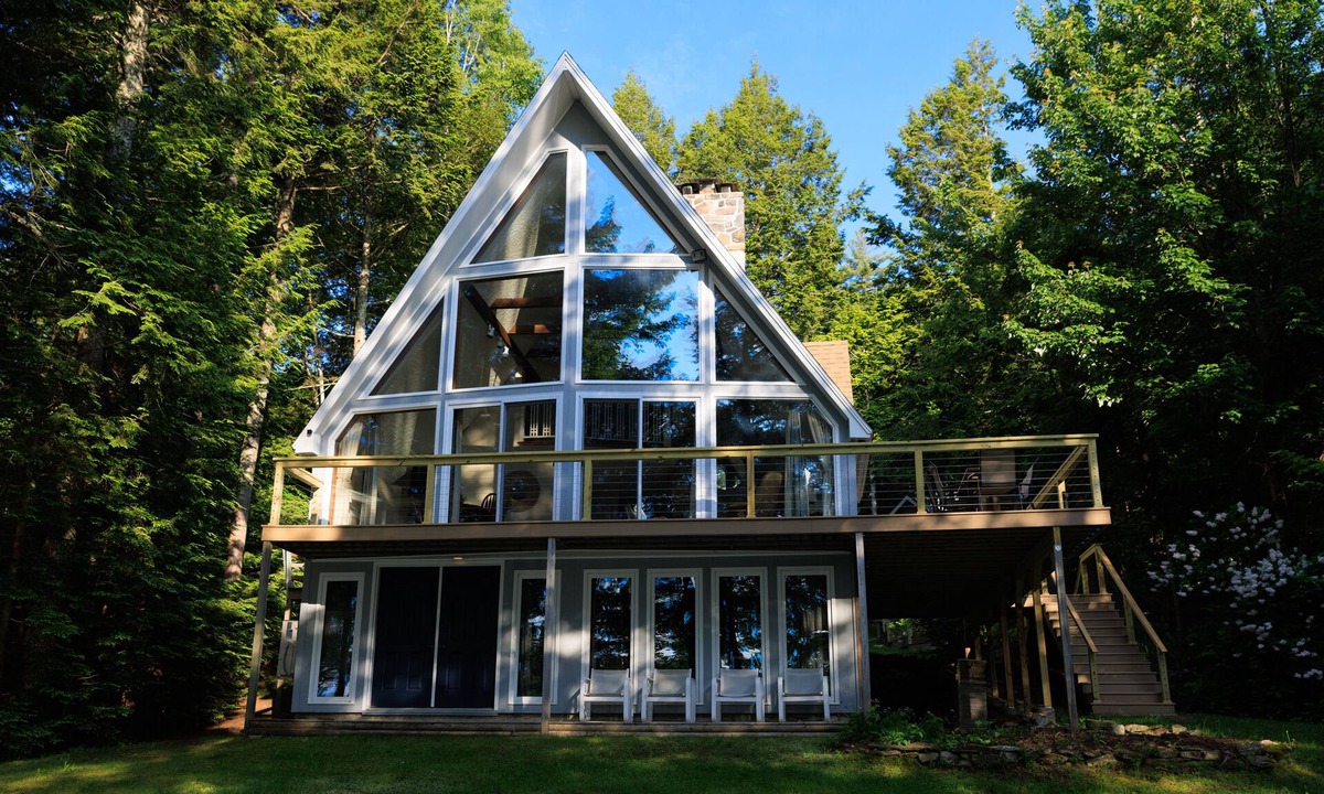 Liberty Ski Chalet | Lakeside Chalet w/dock and King bed!