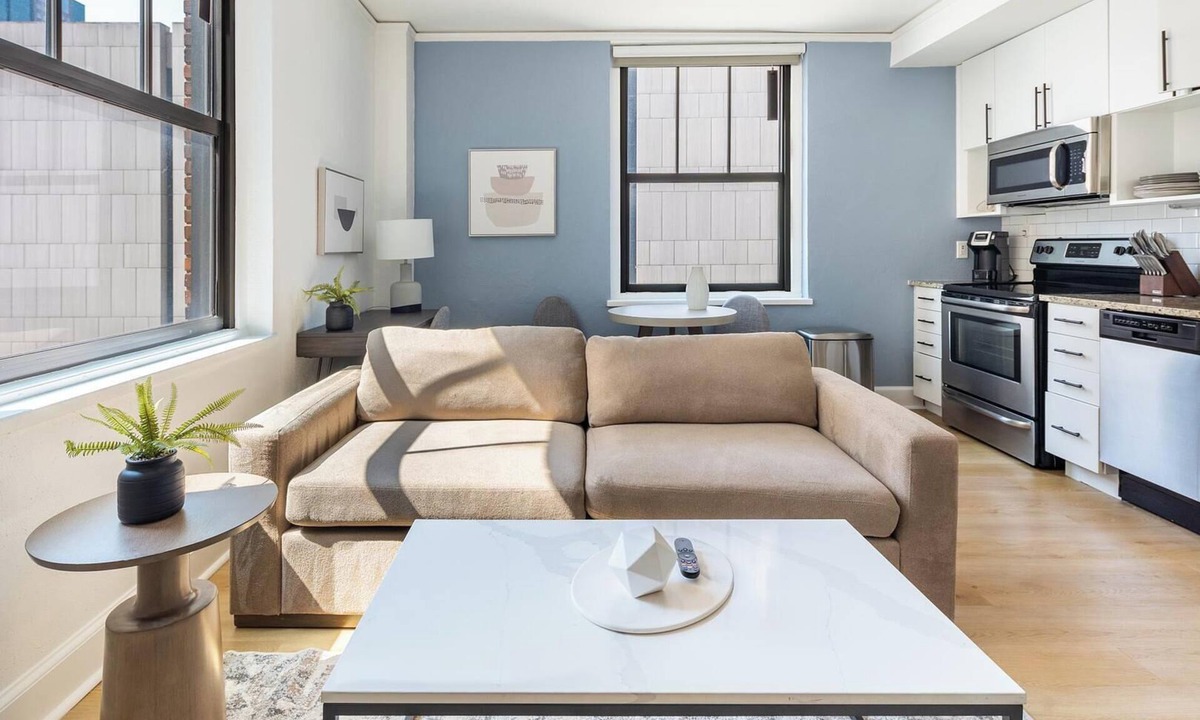 Financial District Apartment | Landing | Stunning 1BD, Yoga Studio, Gym