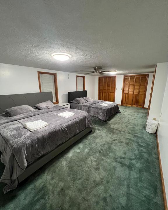 Biddeford House | Large Private Room with shared bathroom (Room #4)