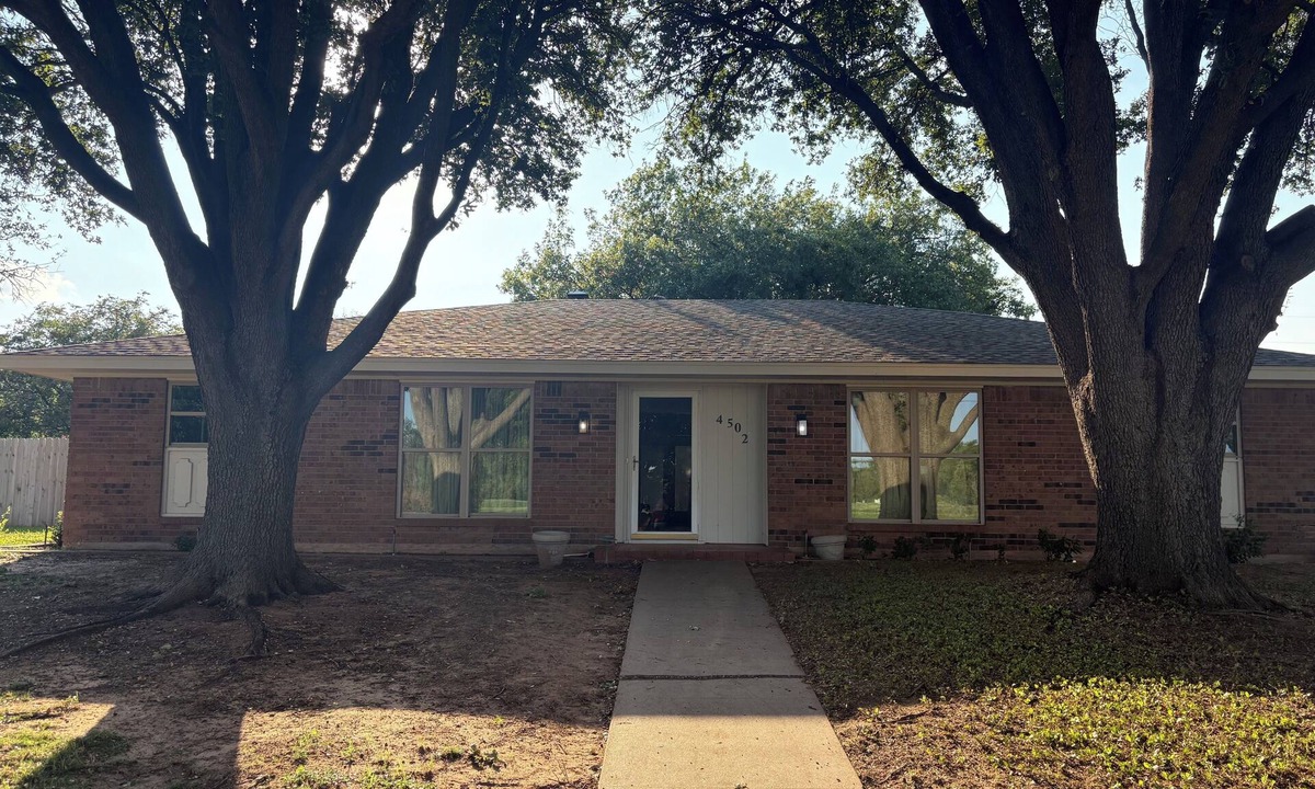 Wichita Falls House | Large Weeks Park Home