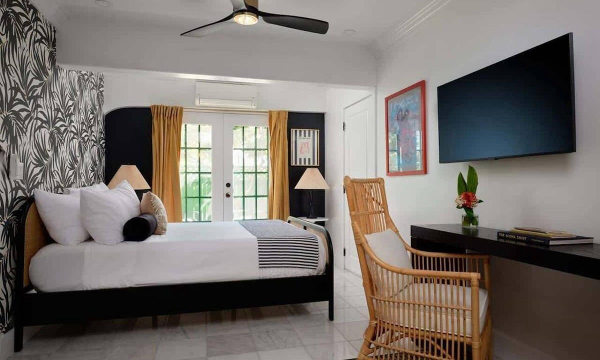 Wailuku House | Lehua Suite - Hawaiian elegance | Patio garden