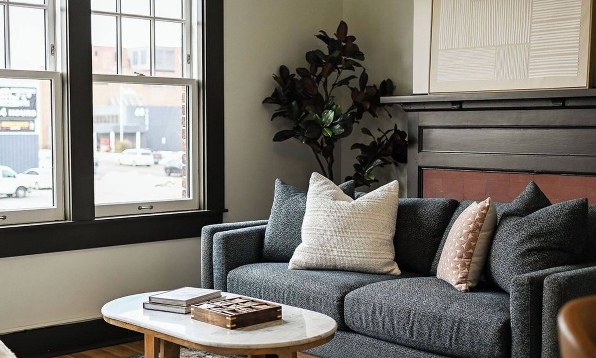 Newark Apartment | Local Discounts!-The Historic Newark Arcade