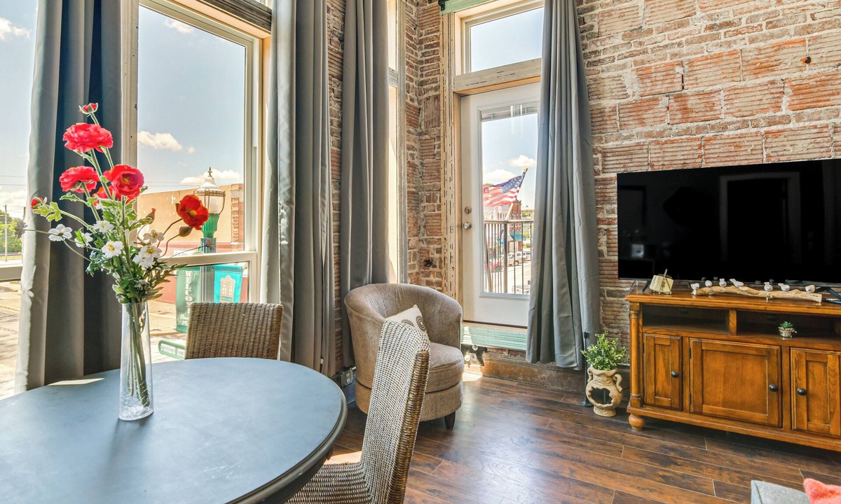 Monett Apartment | Loft-style Apt in Dtwn Monett: Pets Welcome!