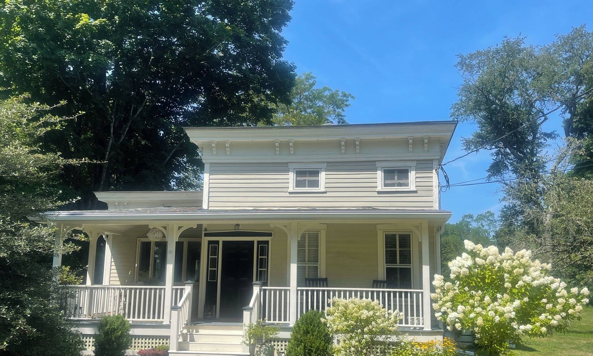Valatie House | Longreach-an Upstate home/Chatham Center retreat! Summer 2026 or long termlease