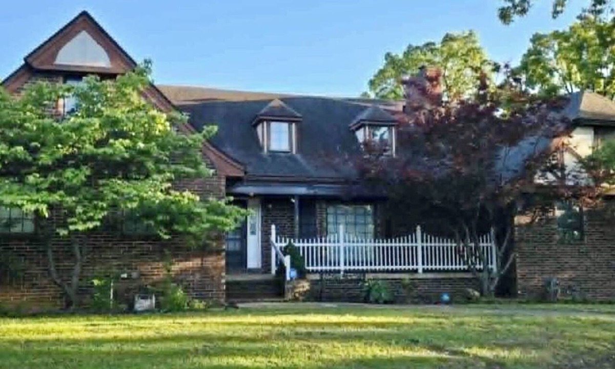 Warsaw House | Lovely 3-bedroom house with AC in vibrant Warsaw