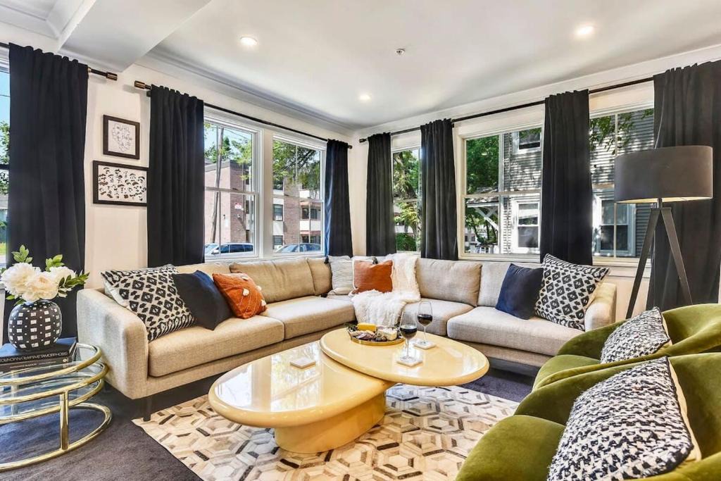 Jamaica Plain House | Luxe Boston Condo Near T