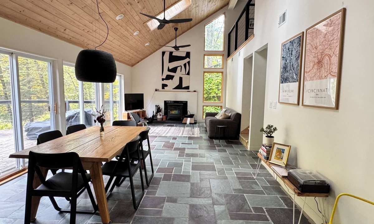 Williamsville House | Luxe VT Summer Retreat: Sauna + Swimming Hole + Tiny House. Ideal for long Stays