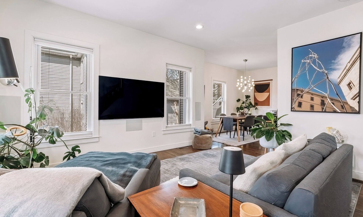 Somerville House | Luxury Boston Base · 2 Suites · 2 Baths · Red Line · Parking · Davis Square