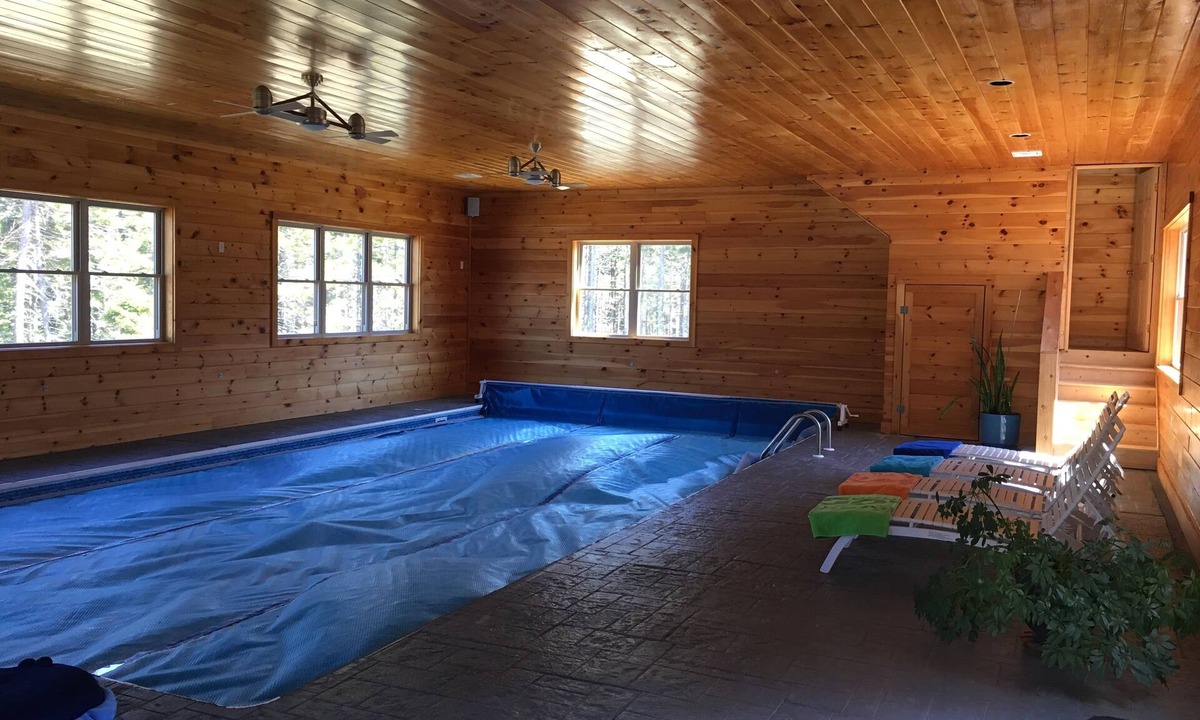 Bernard House | Luxury Home w/INDOOR POOL 20mins BarHarbor boardersAcadia National Par