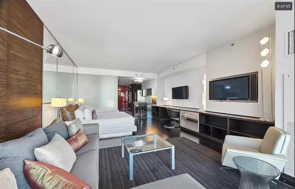 Las Vegas Apartment | Luxury Hotel Suite With Private Strip View Balcony