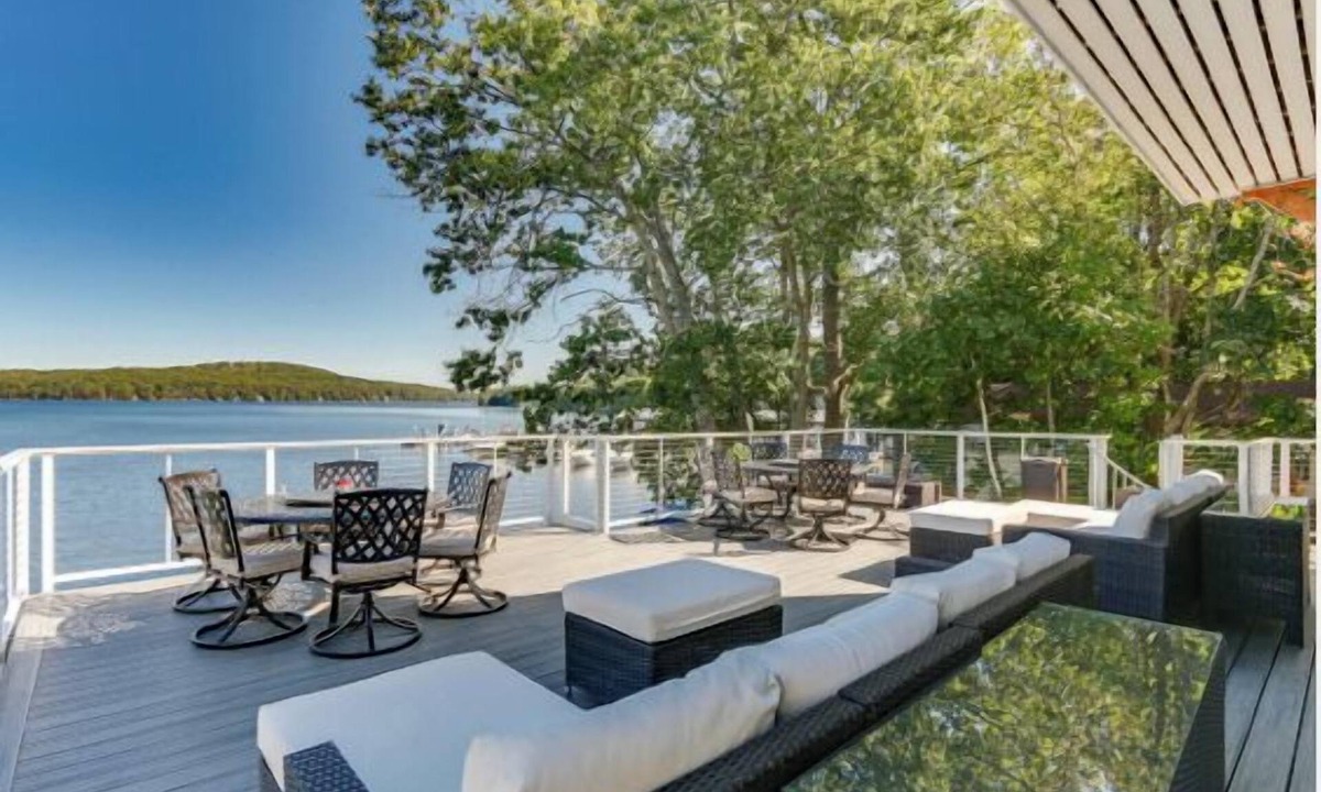 Meredith House | Luxury Vacation Home -Lake Winnipesaukee with 50' Dock w outdoor firepit.