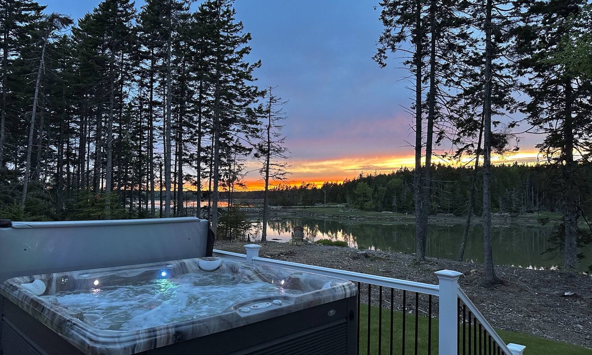 Steuben House | Luxury Waterfront Retreat with Hot Tub Near Acadia