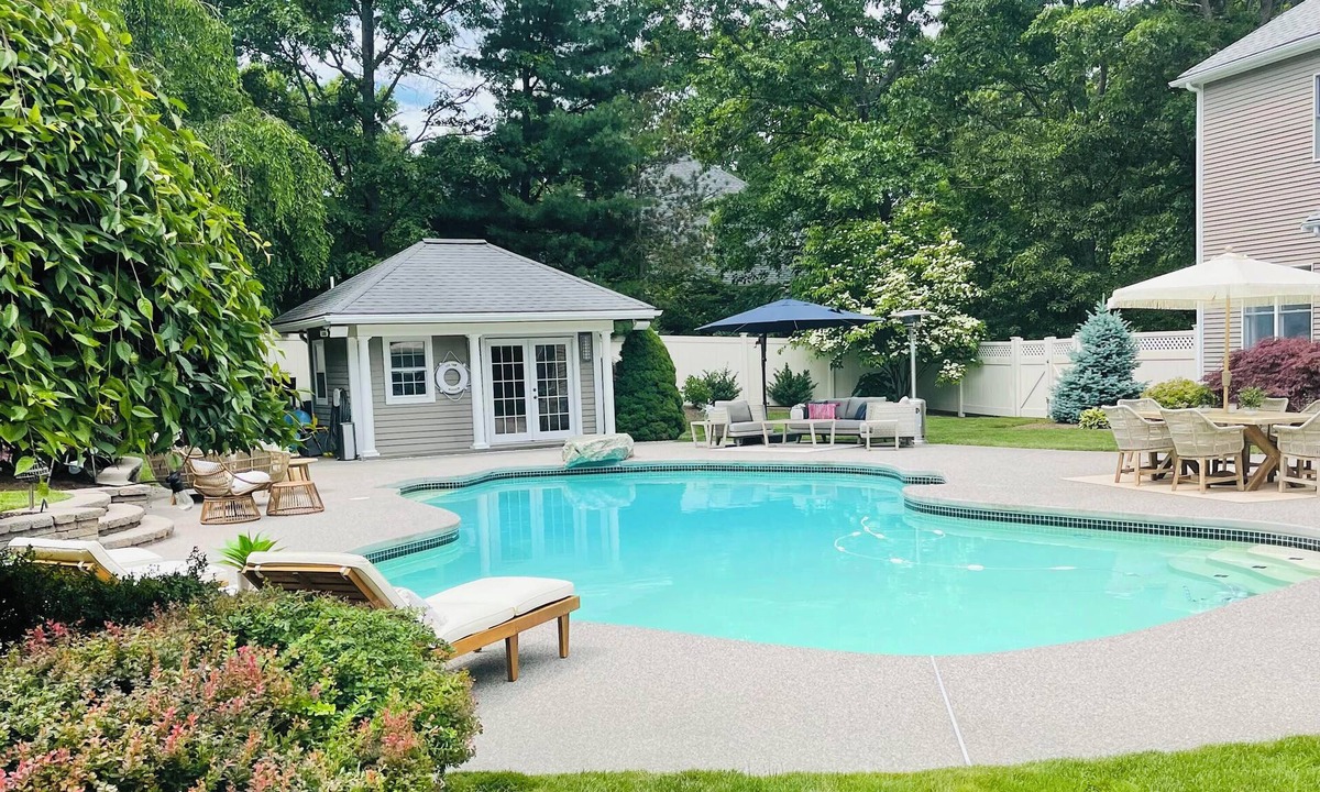 Mansfield House | Luxury World Cup Escape–Beautiful home w/Pool & Hot Tub - 9 miles from Gillette!