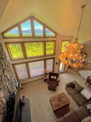 Carroll House | M1 Luxury home a short walk from the Mount Washington Hotel AC heated floor stunning views