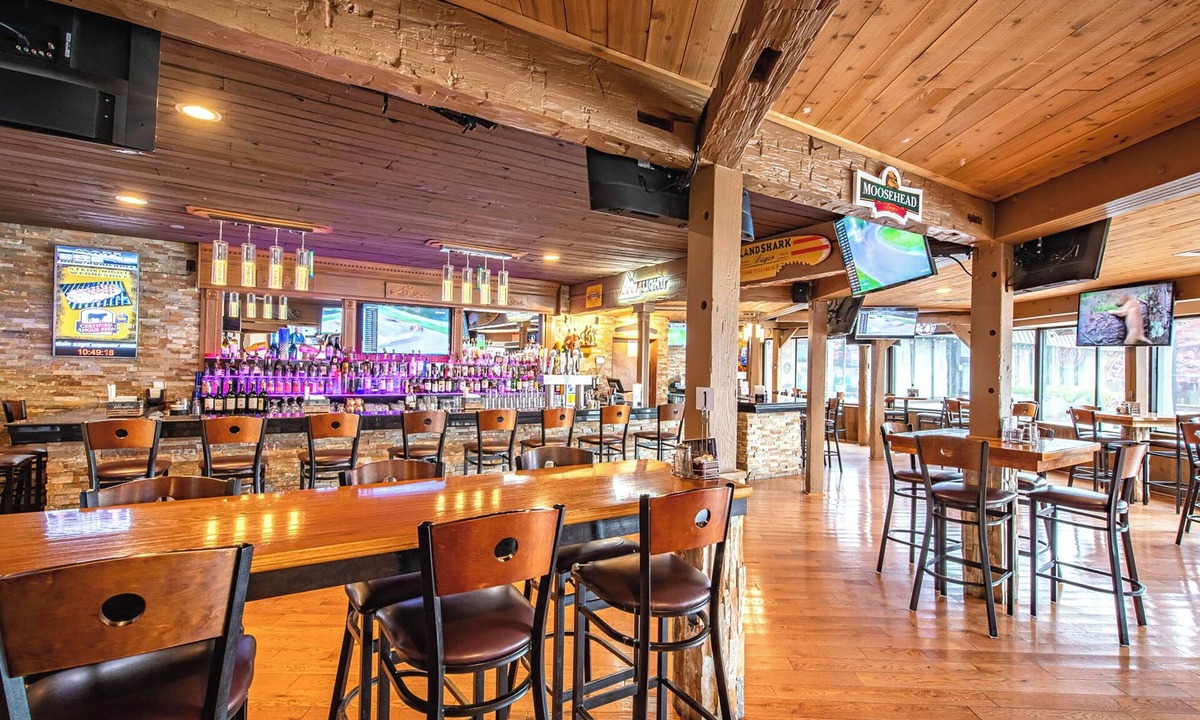 New Cumberland Hotel | Magnuson Grand Harrisburg