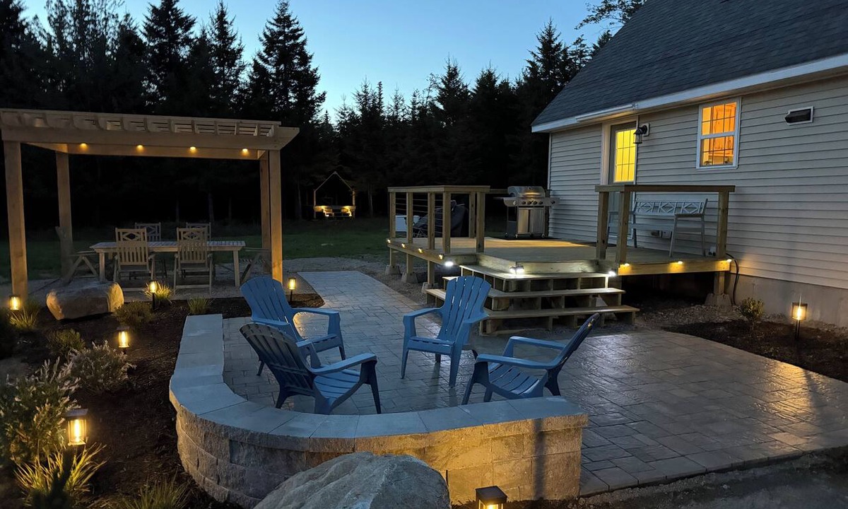 Southwest Harbor House | Maine Forest Home · Downtown SW Harbor 3 Minute Drive · Near Acadia Trails