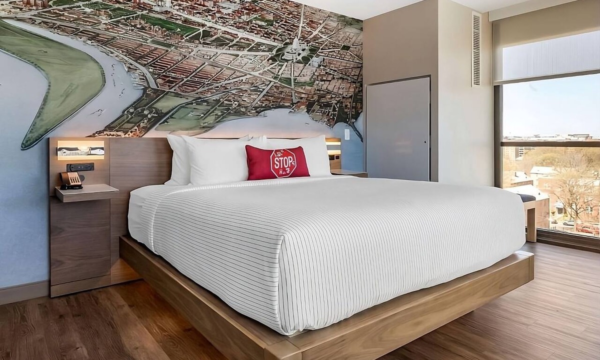 Buzzard Point Hotel | Making The Best Memories Along the Way! On-Site Restaurant, Pet-Friendly