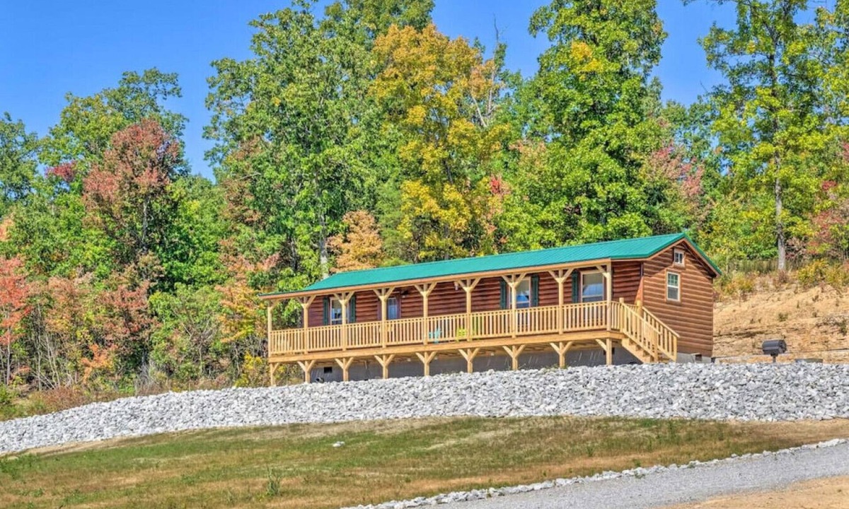 Cub Run Cabin | Mammoth Cave Cabin Rentals 11 - 12.8 miles from Mammoth Cave National Park