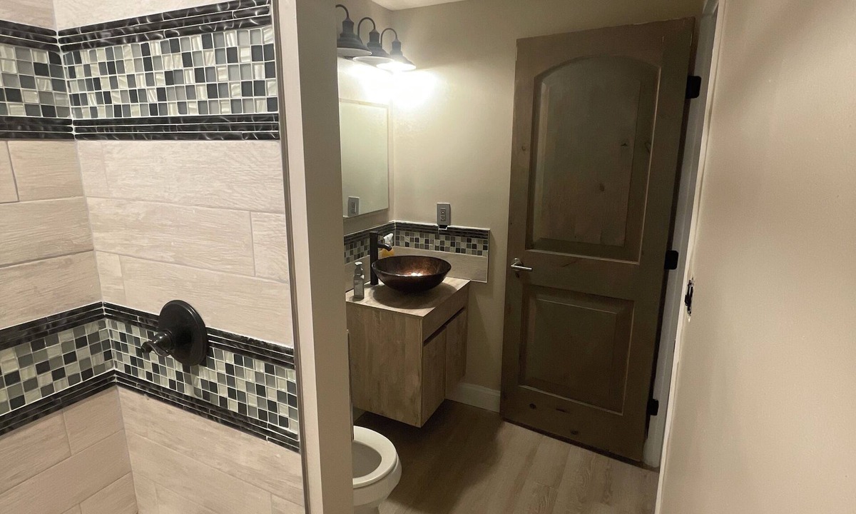 Downtown Baltimore Condo | Marble Hill Modern