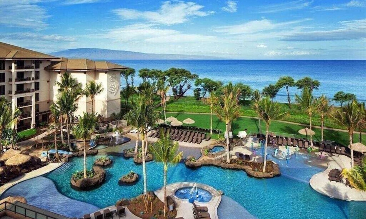 Kaanapali Hotel | Maui Oceanfront Thanksgiving 3-bedroom Villa
