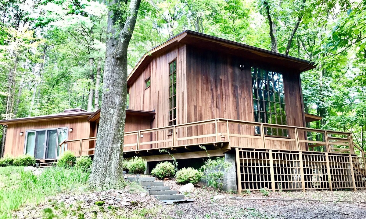 New Paltz House | Midcentury Modern Cabin Home in the Woods- Under 2 Hrs From NYC!