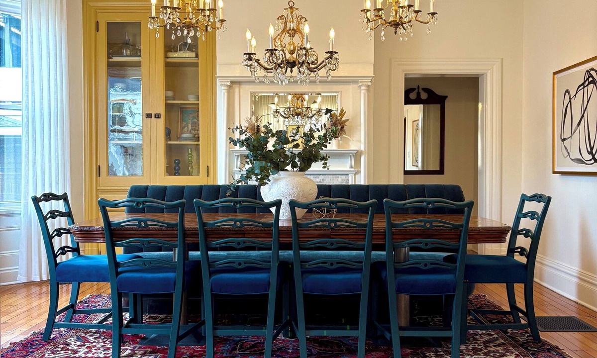 Sharpsburg House | Middle Manor · 4BR, Sleeps 8 · Parking for 8 Cars · 5 Miles to Pittsburgh