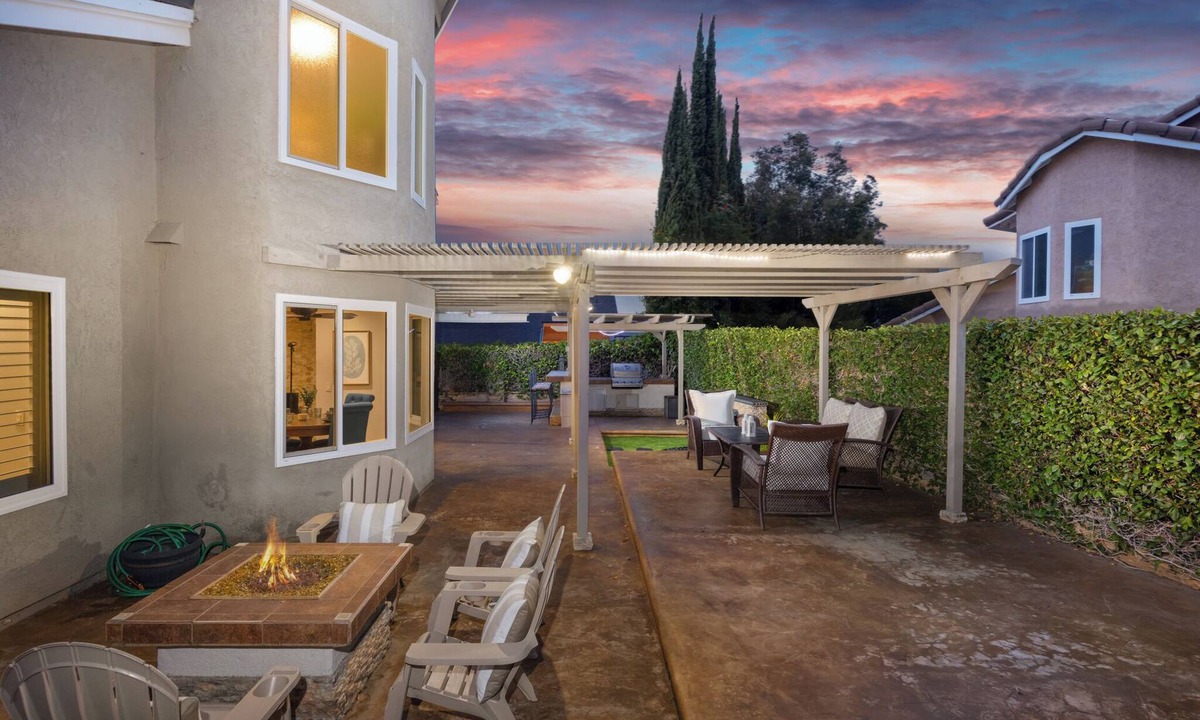 Laguna Hills House | Modern 4B 3BA Home Mins to Laguna Beach