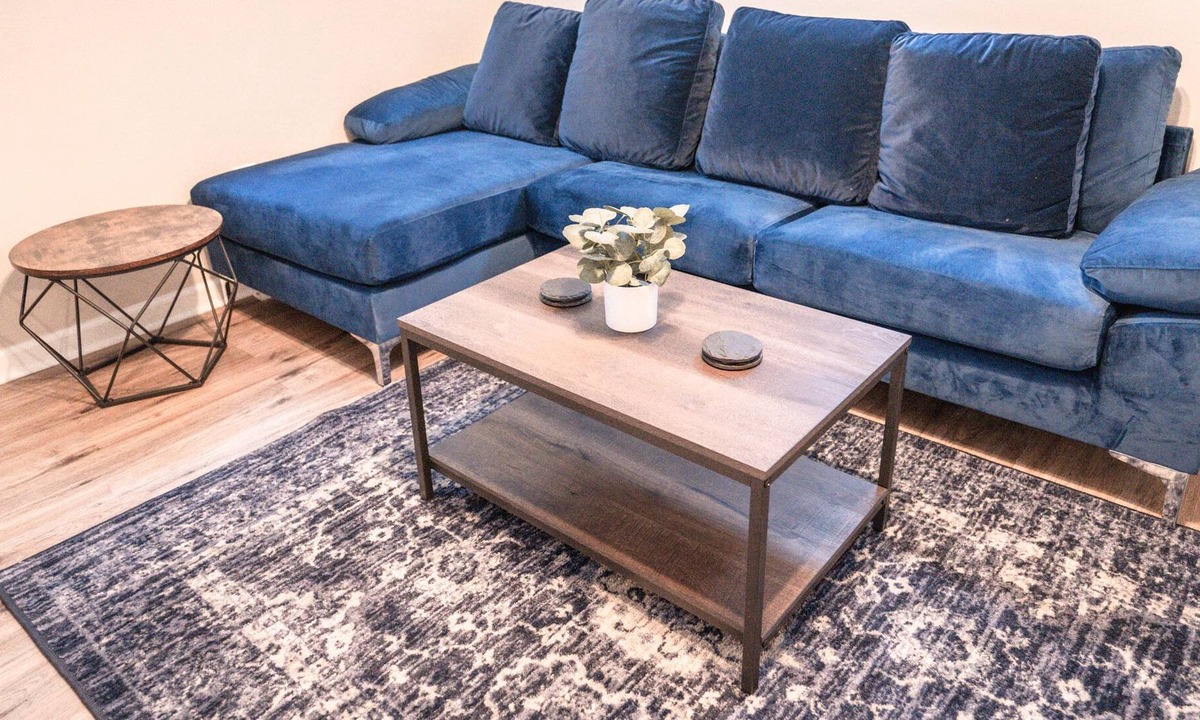 Franklin Park Apartment | Modern Convenience! Near Franklin Park! 1 BR Apt!