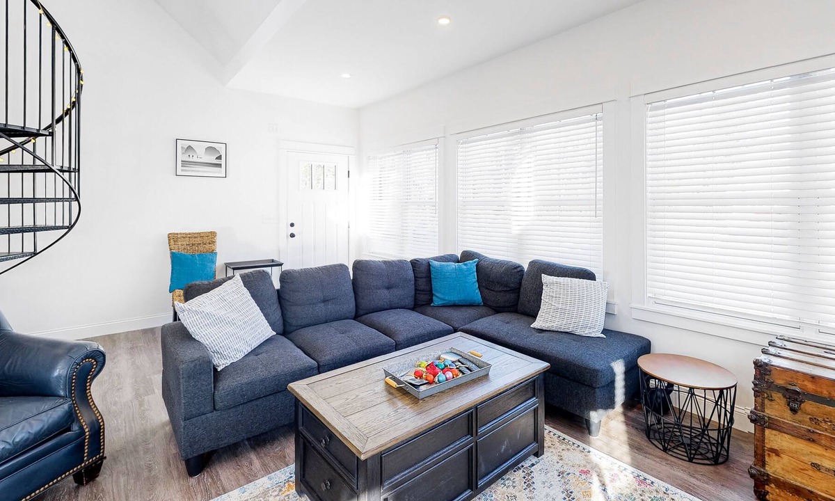 Arundel Cottage | Modern cottage with shared pool, fast WiFi, loft, gas fireplace, fire pit, & W/D