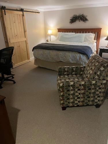Eastern Vermont Apartment | Modern Garden Suite with Ultra-Fast Fiber Near Stowe
