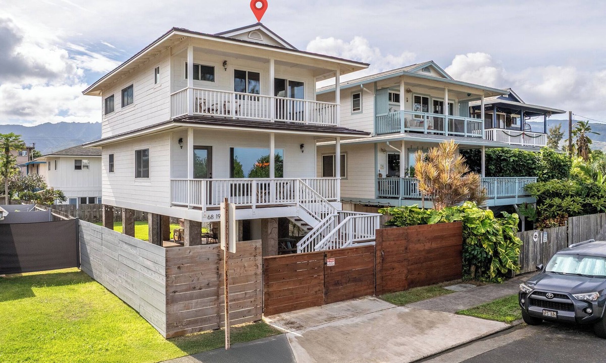 Mokuleia House | Modern North Shore Beach Retreat - 3BR, Ocean Views & Walk to the Water