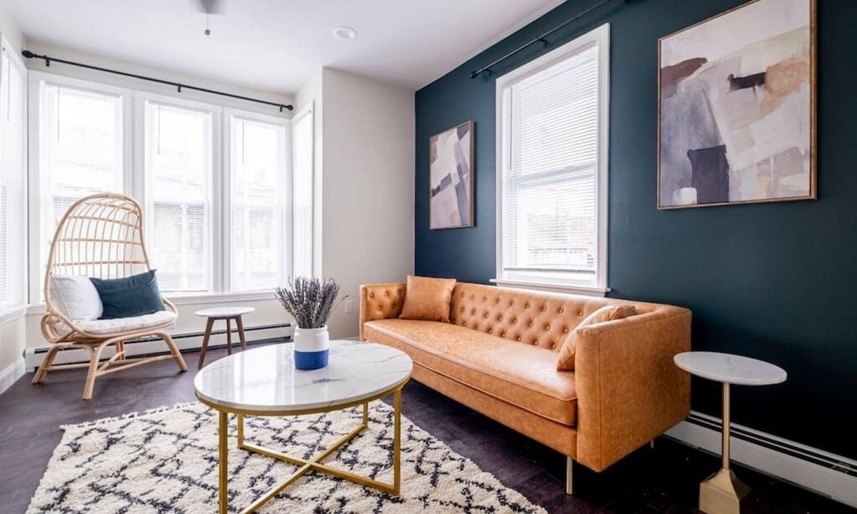 Providence House | ★ Modern Renovation ★ 10-Bedrooms! Perfect For Large Groups!
