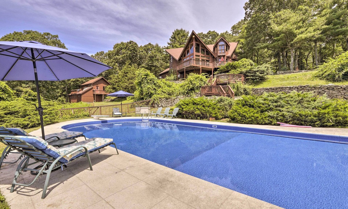 Montville Cottage | Montville Retreat Near Mohegan Sun: 2-Home Bundle!