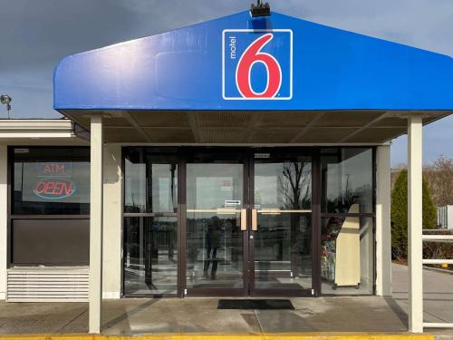 Halfway Hotel | Motel 6 Hagerstown MD