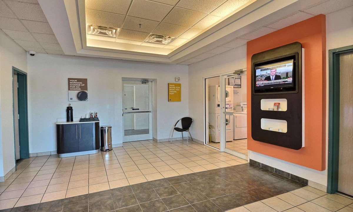 Tewksbury Hotel | Motel 6 Tewksbury, MA - Boston