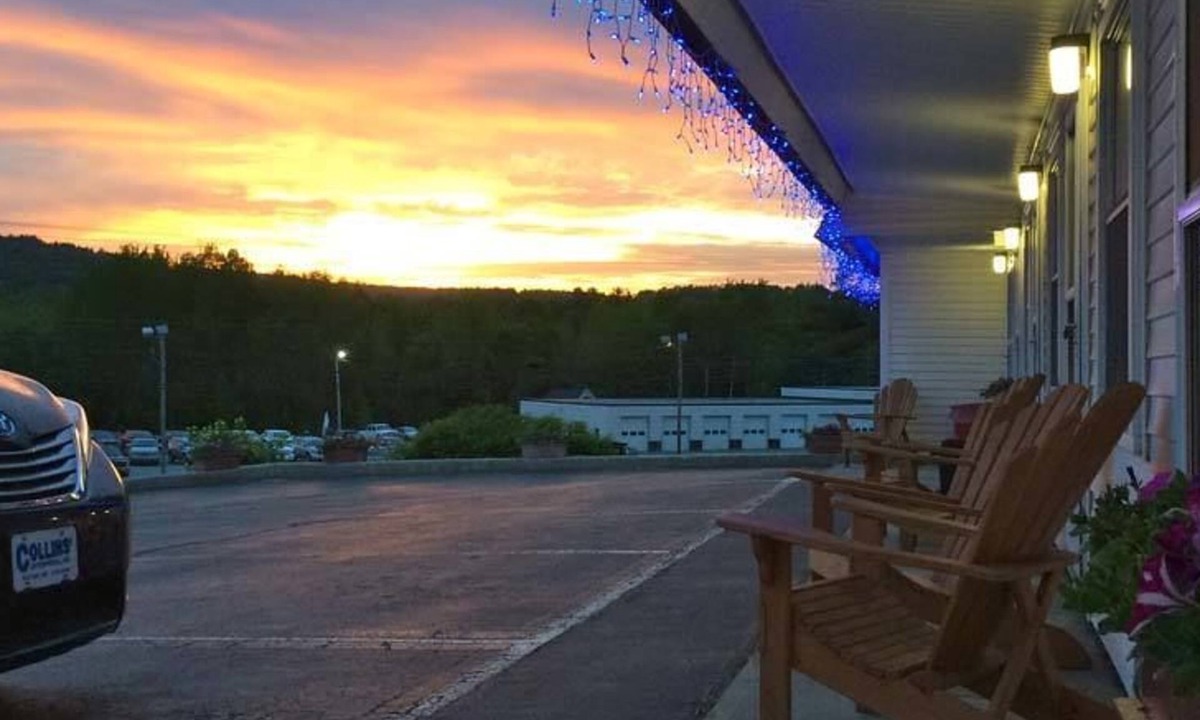 Farmington Hotel | Mount Blue Motel