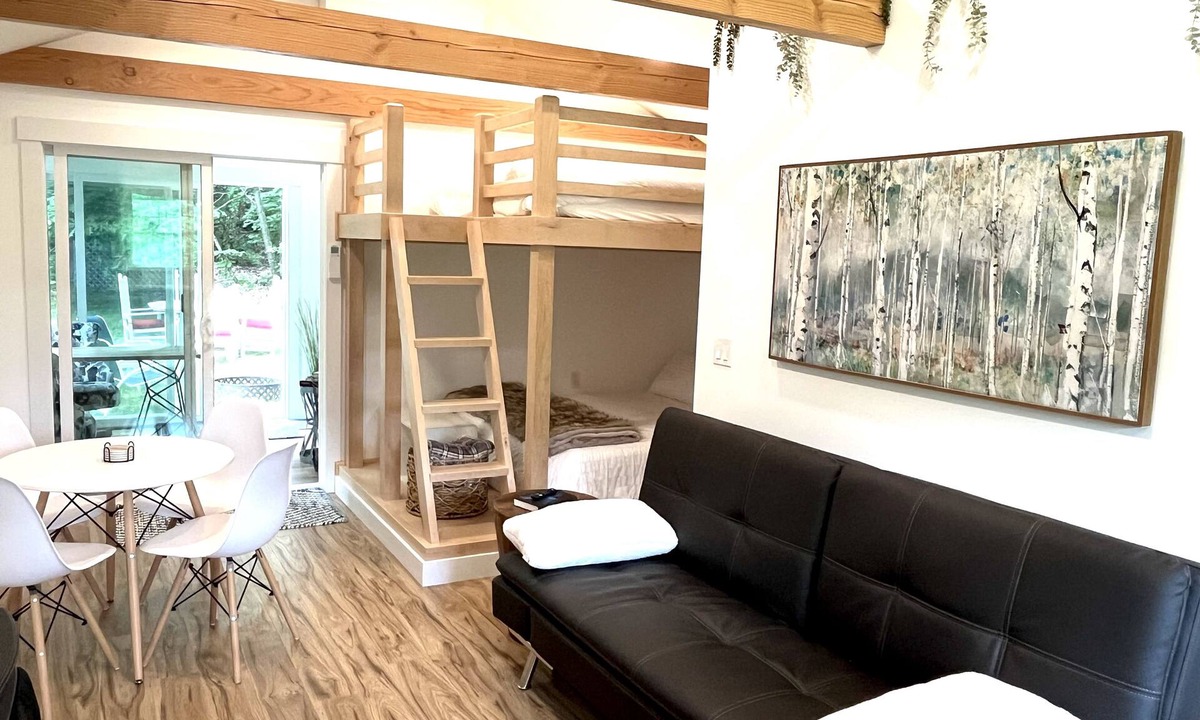 West Alton Cottage | Mount Major Cottage - Gunstock Gateway to NH Lakes & Mountains