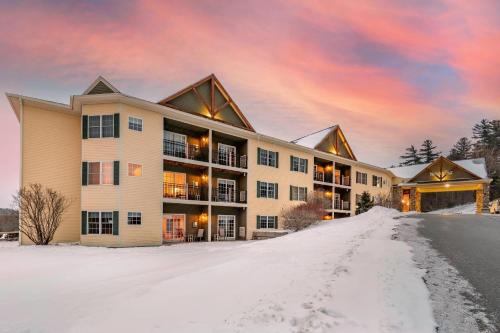 Newbury Hotel | Mountain Edge Suites at Sunapee, an Ascend Collection Hotel