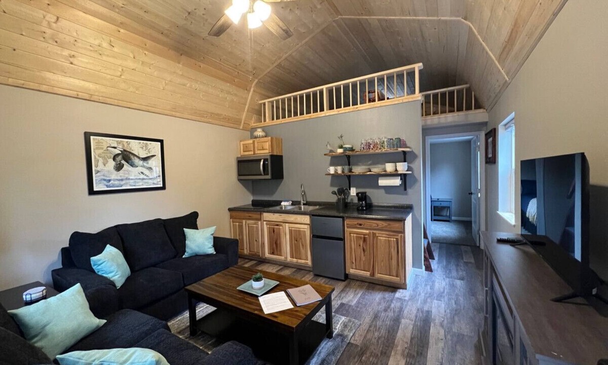 Questa Woods Cabin | Mt. Alice Cozy cabin #2 of #3 built new in 2023.