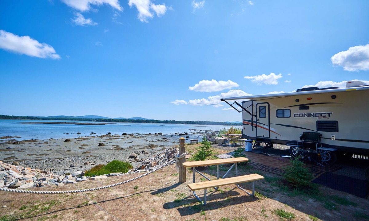 Trenton RV Rental | Narrows Too Camping Resort