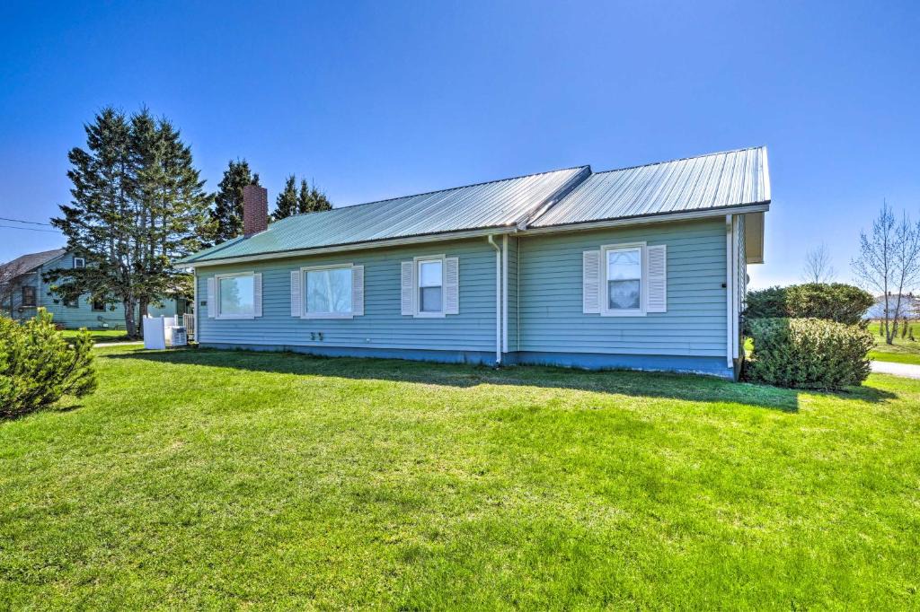 Lubec House | Nautical Lubec Cottage w/Fire Pit & Grill!
