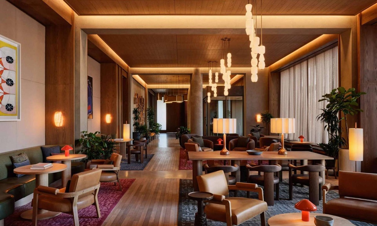 Lower Allston Hotel | Near Harvard Stadium | Dining. Gym + On-Site Bar