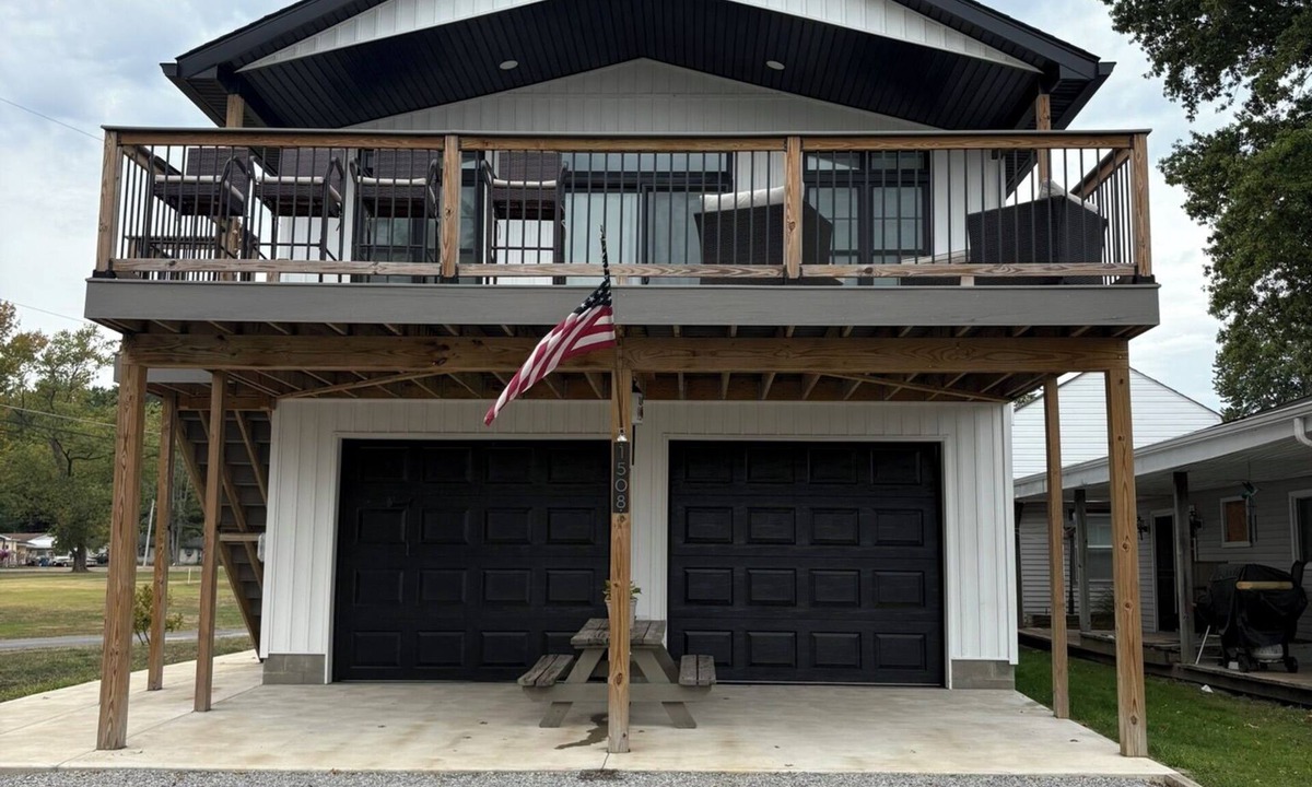 Craig Beach House | New build on beautiful Lake Milton